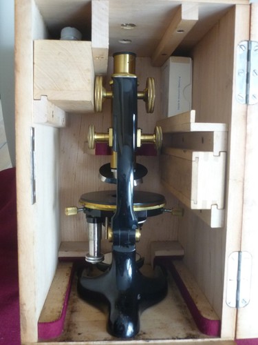 Vecchio microscopio leitz - leitz, in